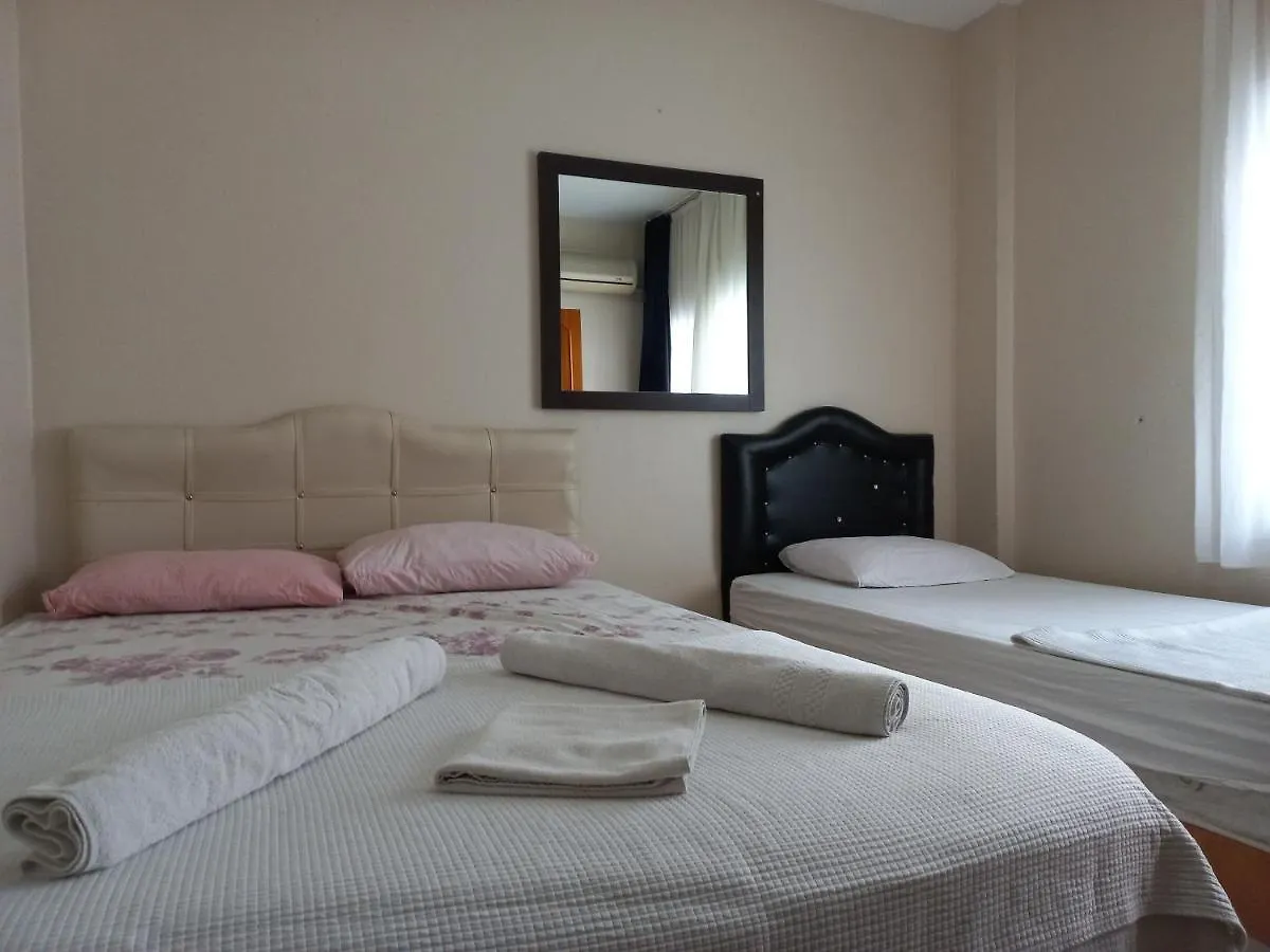 Blue otel çeşme