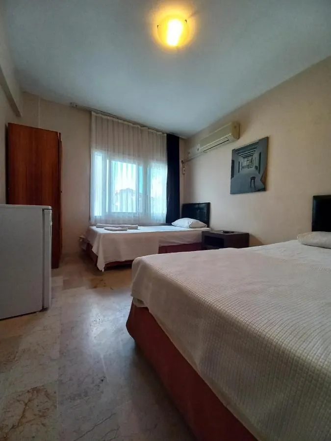 Blue otel çeşme