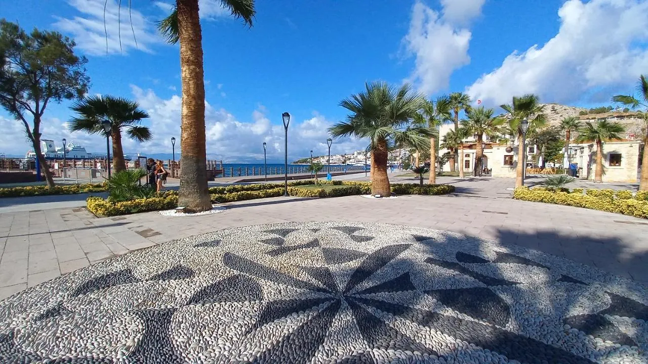 Blue otel çeşme
