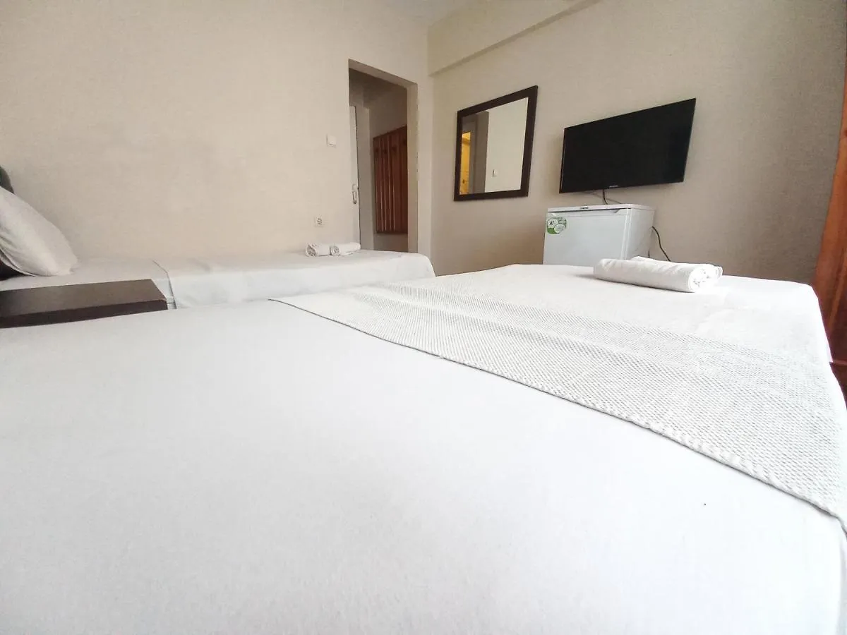 Blue otel çeşme