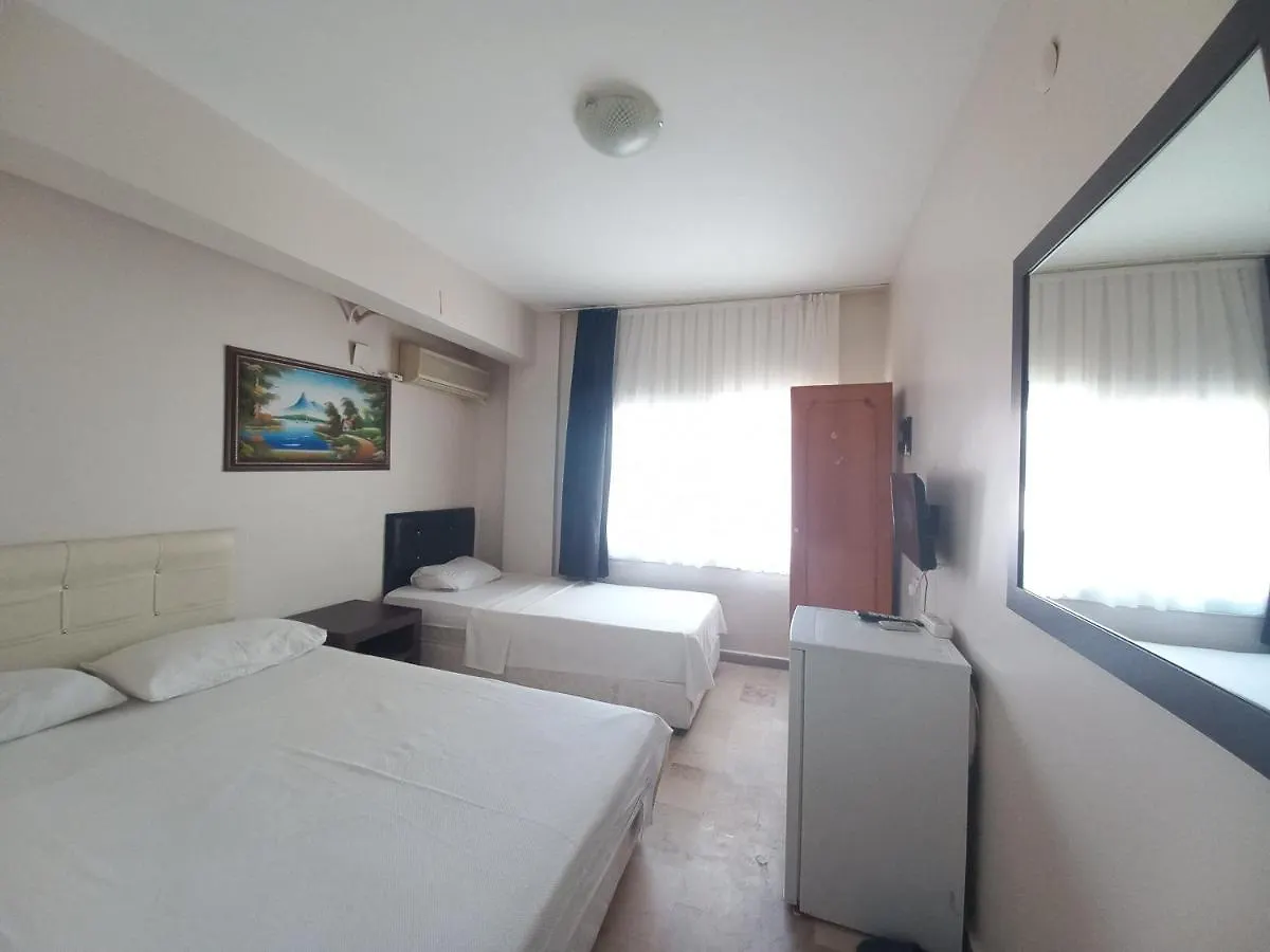 Blue otel çeşme