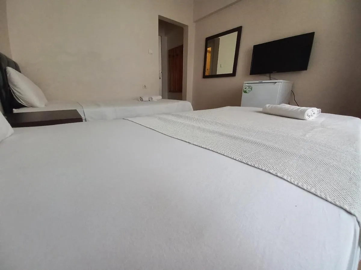 Blue otel çeşme