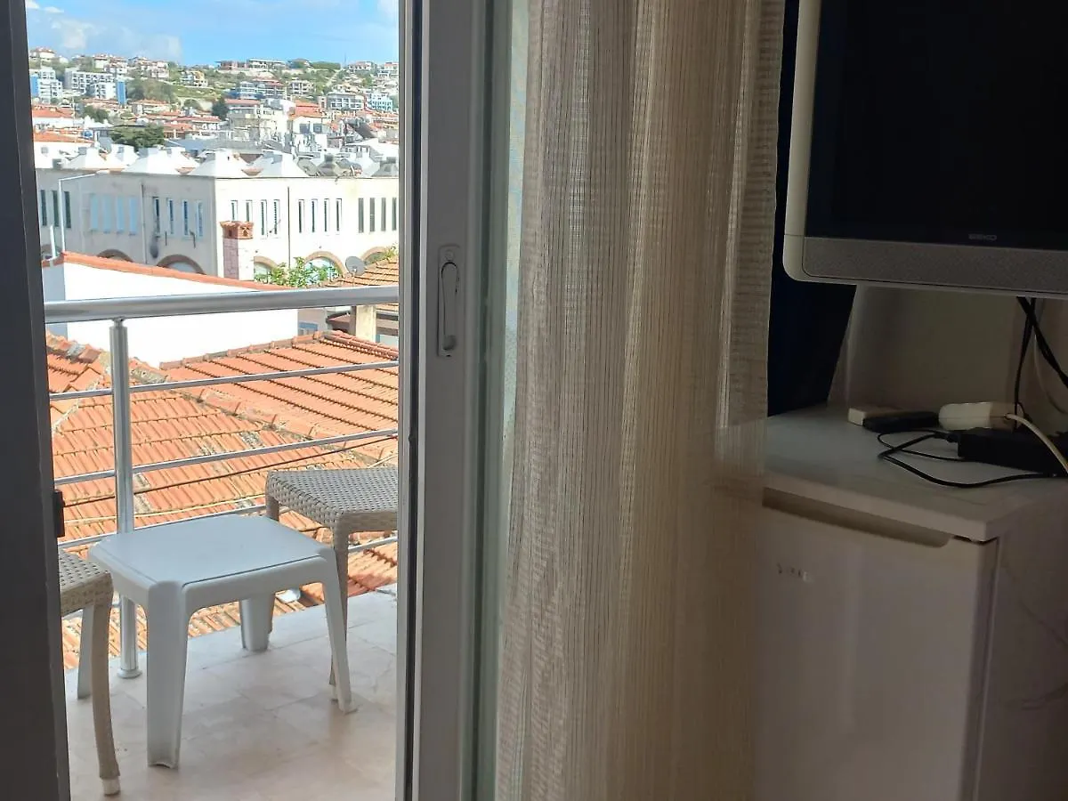 Blue otel çeşme
