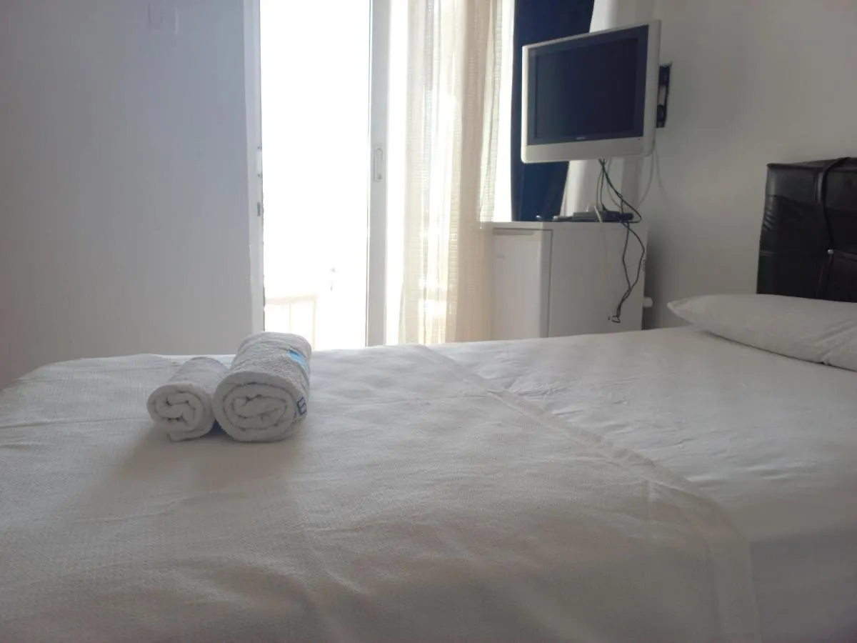 Blue otel çeşme
