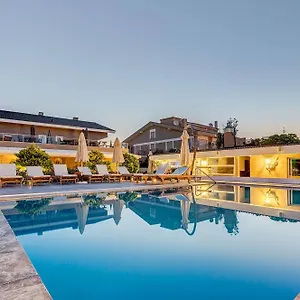 2* Otel Kore